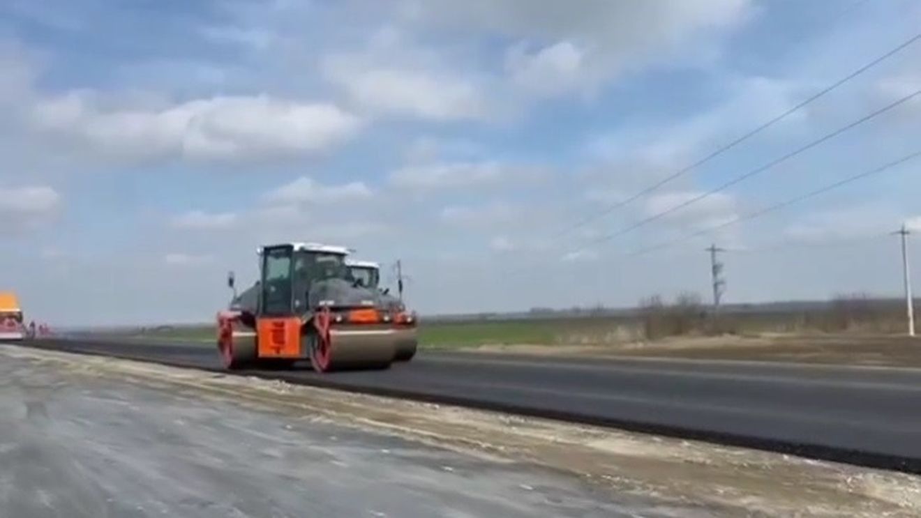 Contractul de proiectare şi execuţie a centurii oraşului Comarnic a fost semnat. Termenul pentru finalizare este de 2 ani