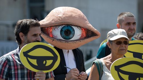 Critici dure într-o analiză Deutsche Welle la adresa derapajelor istoricilor Mădălin Hodor și Mihai Demetriade, cercetători CNSAS / Neorinocerizarea: Securitatea, Putin, nuanțările și libertatea