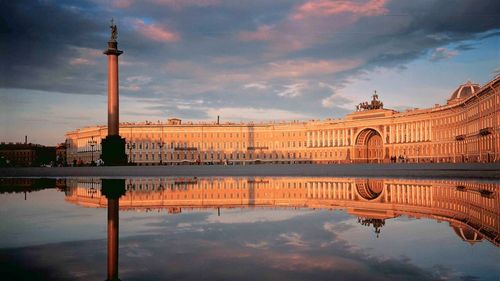 Drone ucrainene au lovit un terminal petrolier din Sankt Petersburg, potrivit Kievului / Rusia susține că a doborât o dronă în regiunea Leningrad