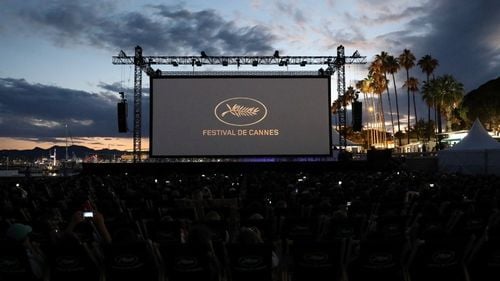 Franța nu se teme de amenințările lui Donald Trump de a impune taxe pe filmele străine / Ministrul Culturii: În cele din urmă tot industria cinematografică americană ar fi cea mai penalizată