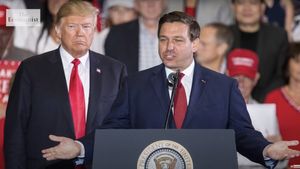 DeSantis își continuă reforma învățământului public din Florida, criticată de Kamala Harris