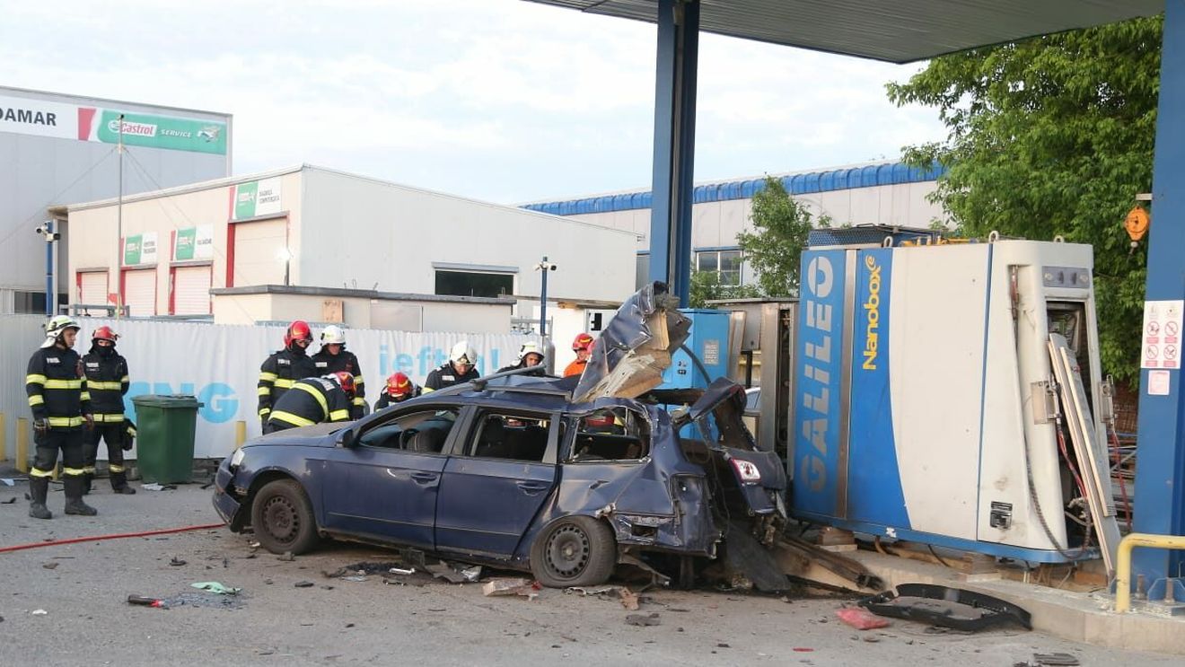 UPDATE Explozie puternică la o stație de alimentare cu gaz comprimat, în județul Ilfov / O persoană a murit iar alta a fost grav rănită