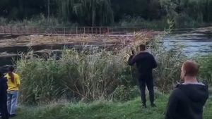 VIDEO Krivoi Rog se confruntă cu creșterea nivelului apei, după un atac cu rachete rusești