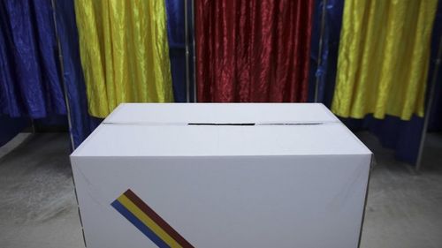 AEP anunţă că, în urma deciziei BEC, a fost tipărit un număr suplimentar de 9.857 de buletine de vot pentru alegerea consiliului local şi 9.909 de buletine de vot pentru alegerea primarului