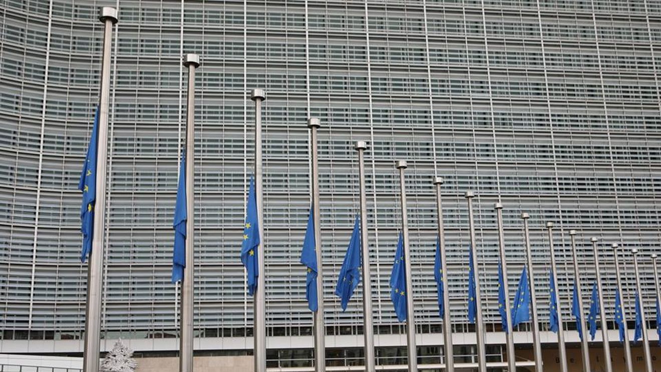 Comisia Europeană cere României să trimită la Bruxelles planul privind reducerea gazelor cu efect de seră/ Pe lista întârziaților sunt și Franța și Germania