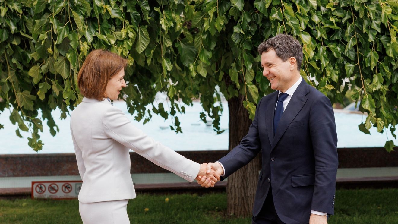Maia Sandu l-a dus pe președintele Nicușor Dan să mănânce „cea mai bună zeamă” din Republica Moldova