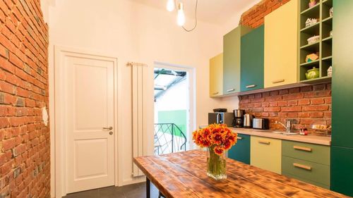 Solidaritate cu medicii aflați în prima linie în lupta contra coronavirusului. Bucureșteni care le oferă cazare gratuită: ”Este esențial ca fiecare să se întrebe ce poate face pentru ceilalți”