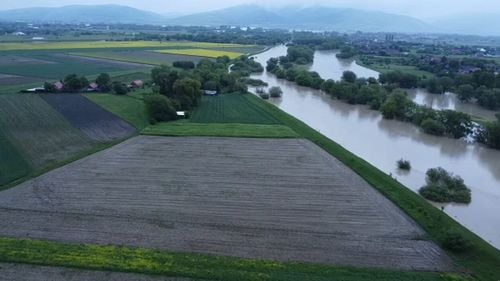 VIDEO Imagini din dronă cu inundații din localitatea covăsneană Băcel