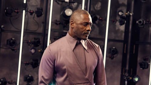 Actorul Idris Elba spune că a vrut să joace rolul lui James Bond, până când „a devenit o problemă despre rasă”