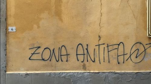 Ungaria declară mişcarea ”Antifa” drept organizaţie ”teroristă” / Budapesta cere UE ”să-şi alinieze măsurile” împotriva Antifa după modelul Trump