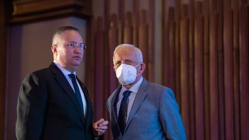 Stolojan, despre o candidatură a lui Nicolae Ciucă la prezidenţiale: Să ştiţi că dacă performează în continuare şi dacă cota lui de încredere creşte în continuare, nu văd de ce nu ar fi şi un bun candidat de preşedinte / În PNL nu văd un alt lider