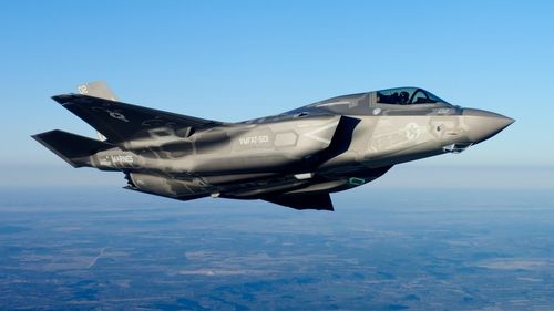 Nicolae Ciucă, după aprobarea achiziţiei de F-35: Este un avion care poate să ducă lupta şi în aer şi la sol, poate să fie un mijloc care achiziţionează informaţii. Este multifuncţional