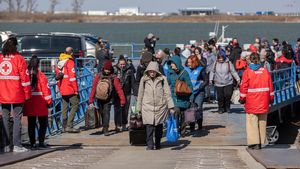 GRAFICE Raport privind refugiații ucraineni în România: Peste 3 milioane au trecut granițele de la începutul războiului, 107.000 au rămas, aproape jumătate sunt copii. Circa 5.000 au joburi înregistrate / 120 de milioane de euro cheltuiți de Guvern, fondurile totale depășesc jumătate de miliard