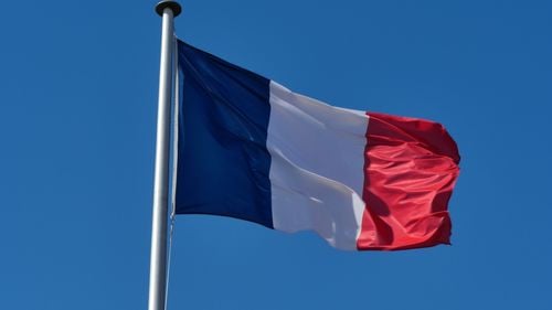 Ministrul Justiţiei din Franța se pronunță în favoarea coborârii vârstei majoratului pentru răspunderea penală la 16 ani