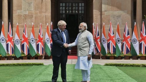 Prim-miniștrii Boris Johnson și Narendra Modi au încheiat un parteneriat de apărare și securitate „nou și extins”, în încercarea de a îndepărta India de Rusia / Marea Britanie sprijină eforturile Indiei de a-și construi propriile avioane de luptă