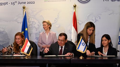 Uniunea Europeană a găsit în Orientul Mijlociu o alternativă „de încredere” la gazul rusesc / UE a semnat un acord pentru a importa gaze din Israel, prin Egipt
