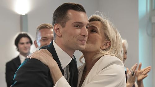 Reunirea Națională, un partid considerat extremist de dreapta – explicațiile unui eșec în recentele alegeri parlamentare din Franța. Baraj anti-RN, program politic defectuos, candidați bizari, autogoluri ale liderilor
