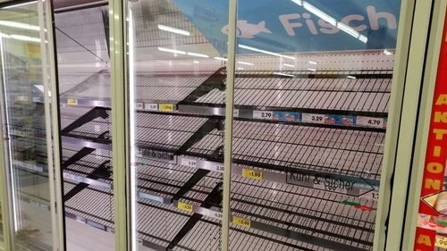 Moartea magazinelor și criza arterelor comerciale din Germania. Pandemia a mutat comerțul în online