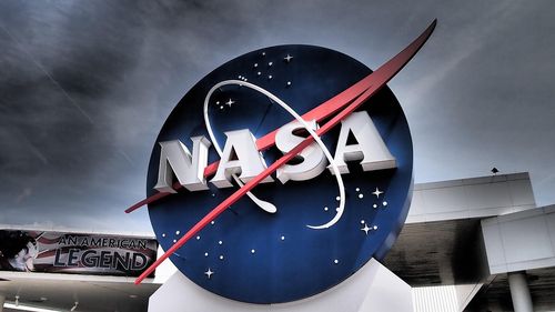 Cu 15.000 de angajați concediați și fonduri incerte, NASA se concentrează pe o singură misiune — întoarcerea pe Lună
