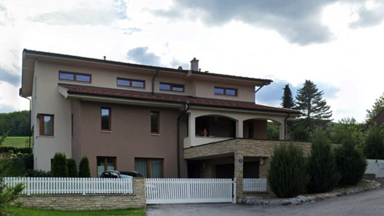 Rise Project: Apartament și vilă de sute de mii de euro cumpărate de Călin Georgescu în Austria / Cum a făcut primul milion cu gruparea Mazăre din Constanța