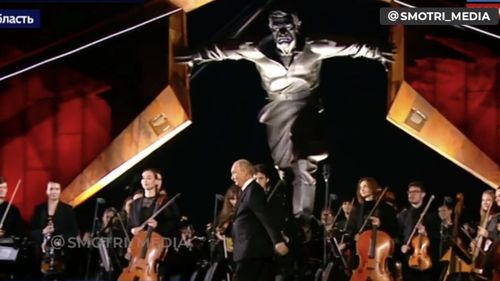 FOTO În timp ce presa rusă anunță că Prigojin a murit, Vladimir Putin participă la un eveniment fastuos, de comemorare a bătăliei de la Kursk