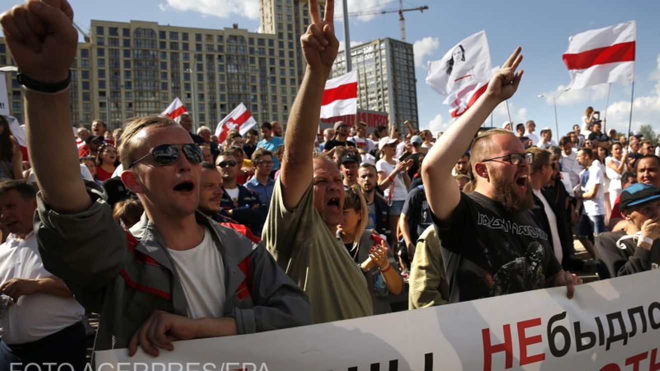 Protestele anti-Lukașenko au continuat luni seară în Belarus