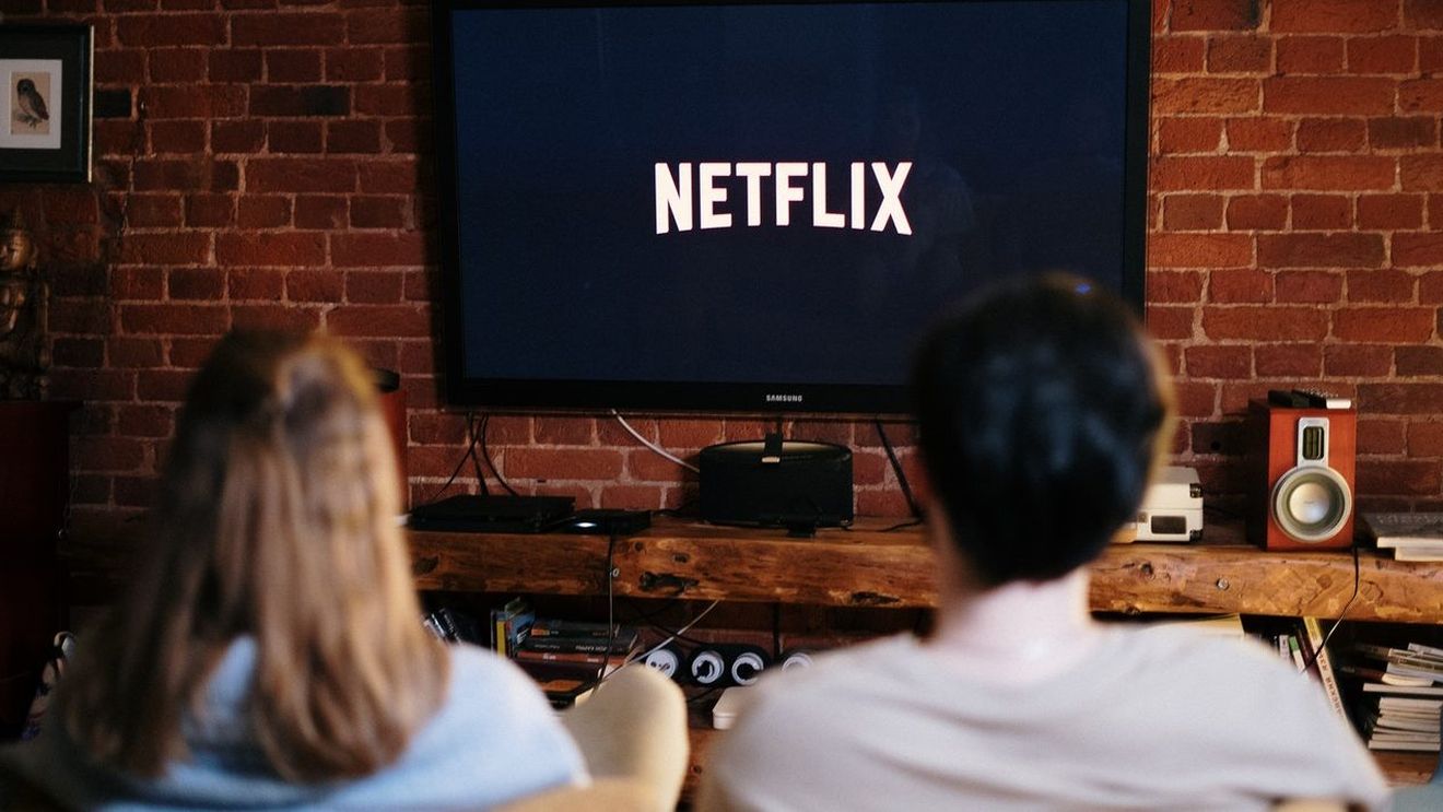 Netflix a înregistrat peste 13 milioane de noi abonaţi în ultimul trimestru