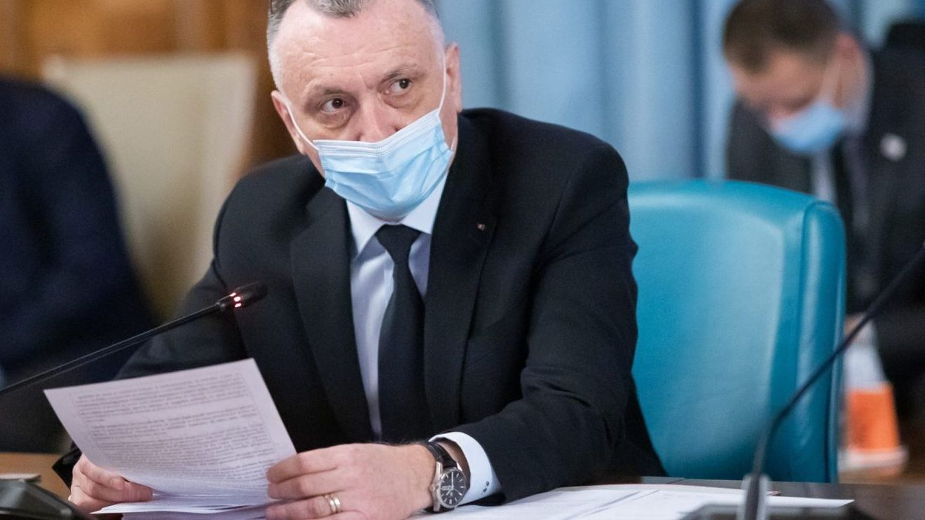 Sorin Cîmpeanu spune că teza sa de doctorat este publică de 20 de ani