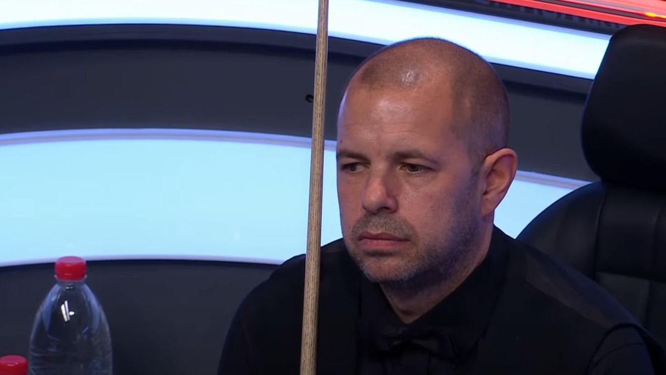 VIDEO Eroare rară în snooker comisă de Barry Hawkins: Înfrângere umilitoare la Nanjing