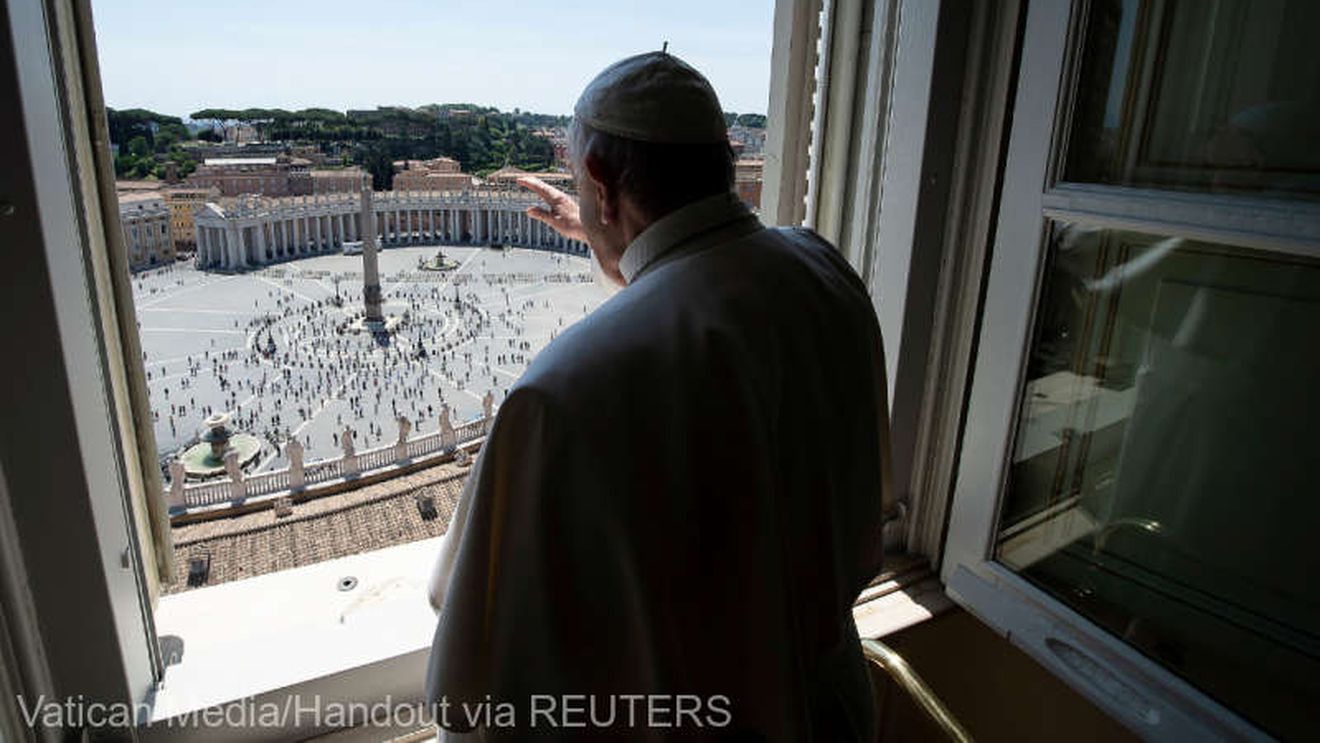 Prima predică susținută de Papa Francisc, după ridicarea restricțiilor. Puțini credincioși au primit acces în Piața Sf. Petru, pentru păstrarea măsurii distanțării