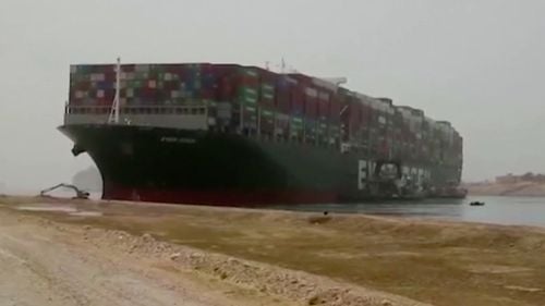 VIDEO Vaporul eșuat în Canalul Suez a fost deblocat luni dimineața