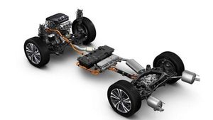 VIDEO Vrei mașină electrică, dar chiar știi cum funcționează? Totul despre noile tehnologii de propulsie hibrid și electric folosite de producatorii auto