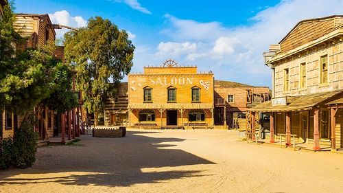 Cum și unde este cel mai autentic deșert din Europa. În acest peisaj solitar impresionant, o destinație de astroturism, au fost filmate scene din sute de filme celebre