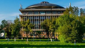 Comisia Europeană anunță că Universitatea Politehnica din București a primit un împrumut de 25 de milioane euro de la Banca Europeană de Investiții, pentru o clădire nouă în campusul universitar