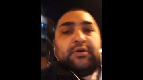 Polițist înjunghiat în curtea Secţiei 9 din Capitală/ Agresorul a fost reținut