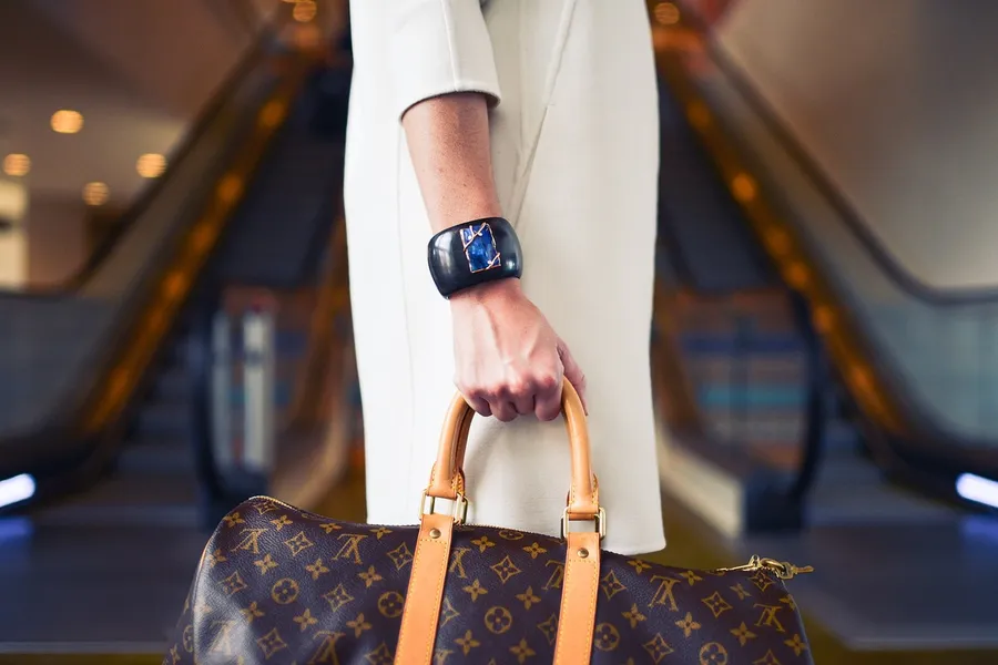 moda, lvmh, scadere profit lvmh, louis vuitton 