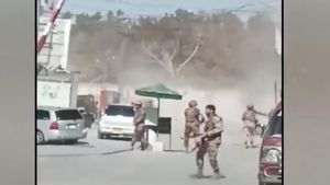 Atac cu bombă asupra unui convoi de diplomaţi străini în Pakistan / Un poliţist a fost ucis, patru răniţi