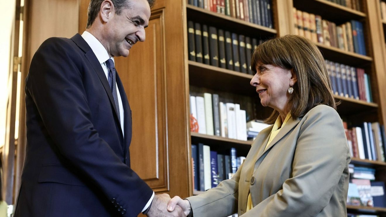 Mitsotakis și Noua Democrație victorioși în alegeri, Grecia revine la stabilitate, dar poate fi reformată o țară obișnuită cu corupția și falimentul finanțelor publice?  