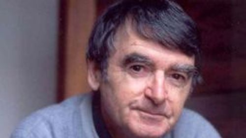 Scriitorul britanic David Lodge a murit la vârsta de 89 de ani. A devenit cunoscut pentru o trilogie de romane în care descrie cu ironie mediul universitar