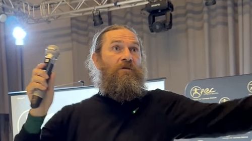 VIDEO: Fostul arbitru Alexandru Tudor, moment viral cu Zidane și Desailly: „De unde vin ăștia?”