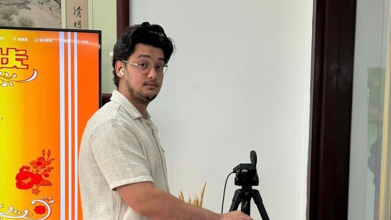 Un student IT-ist stabilit în China s-a trezit la 6:00 pentru a ajunge la Ambasada Republicii Moldova să voteze