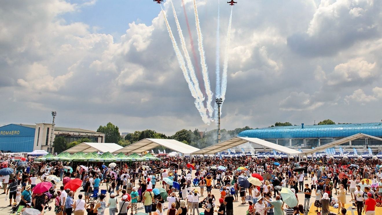 Vremea nefavorabilă încurcă organizatorii BIAS 2022: show-ul aerian se amână pe duminică
