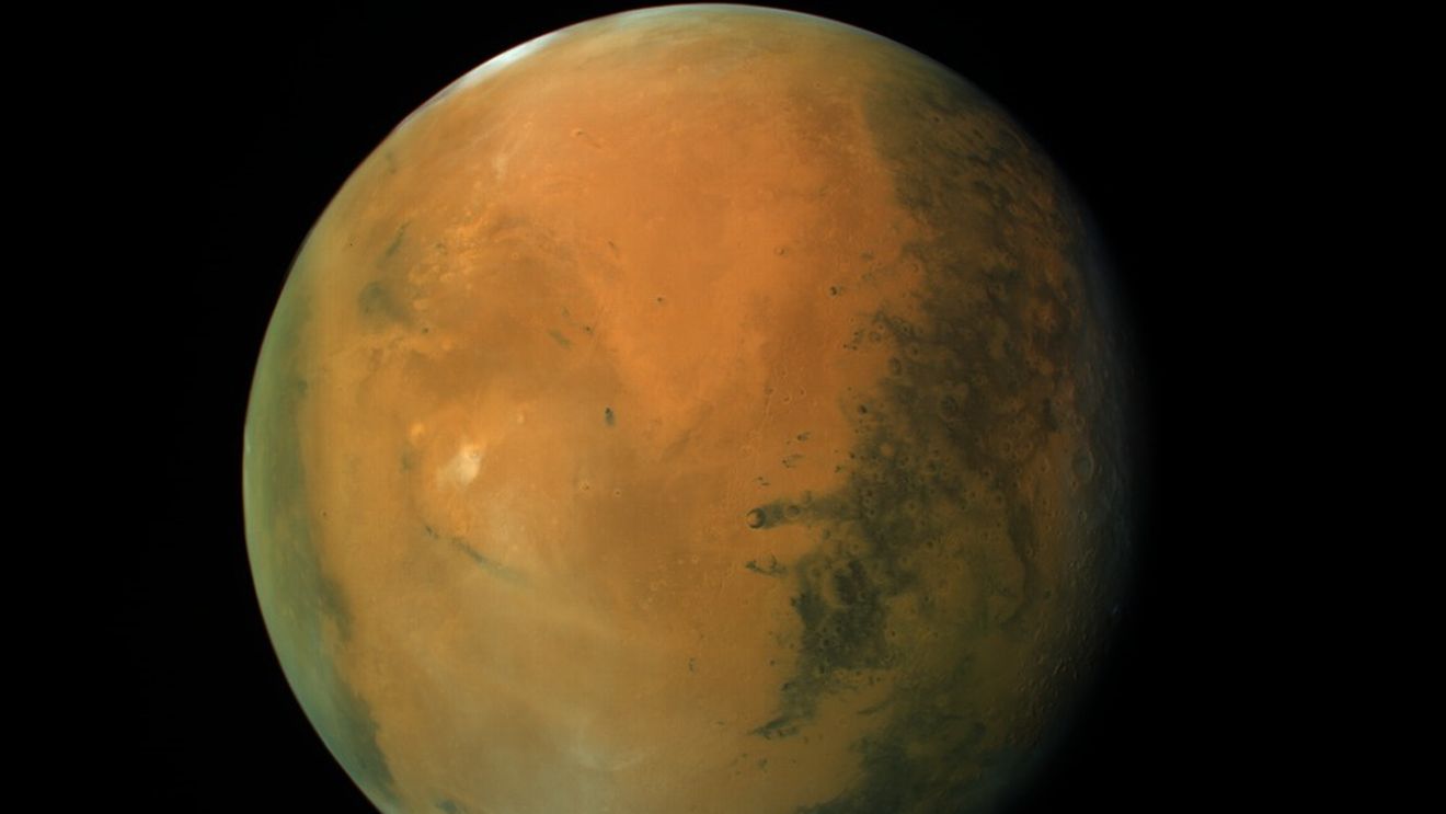 Oamenii de ştiinţă au cartografiat spectrul energetic al protonilor în spaţiul marţian