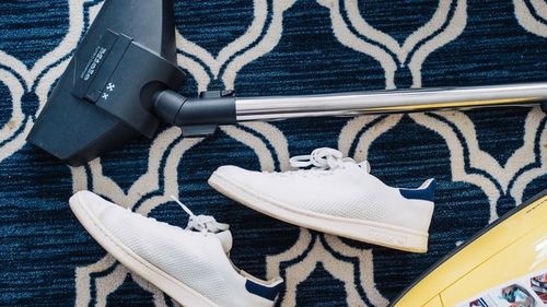 Programul Rabla pentru Electrocasnice: Cele 49.412 de vouchere generate în etapa a treia, cele mai multe pentru aspiratoare, sunt validate marţi, după care poate începe achiziţia produselor