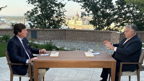 Fost ambasador al Ungariei în SUA: Viktor Orbán și-a însușit pe deplin zicala potrivit căreia ”este totuna ce se scrie despre mine, important este să-mi scrie numele corect”  / I-a dat un interviu lui Tucker Carlson pentru Trump și Putin