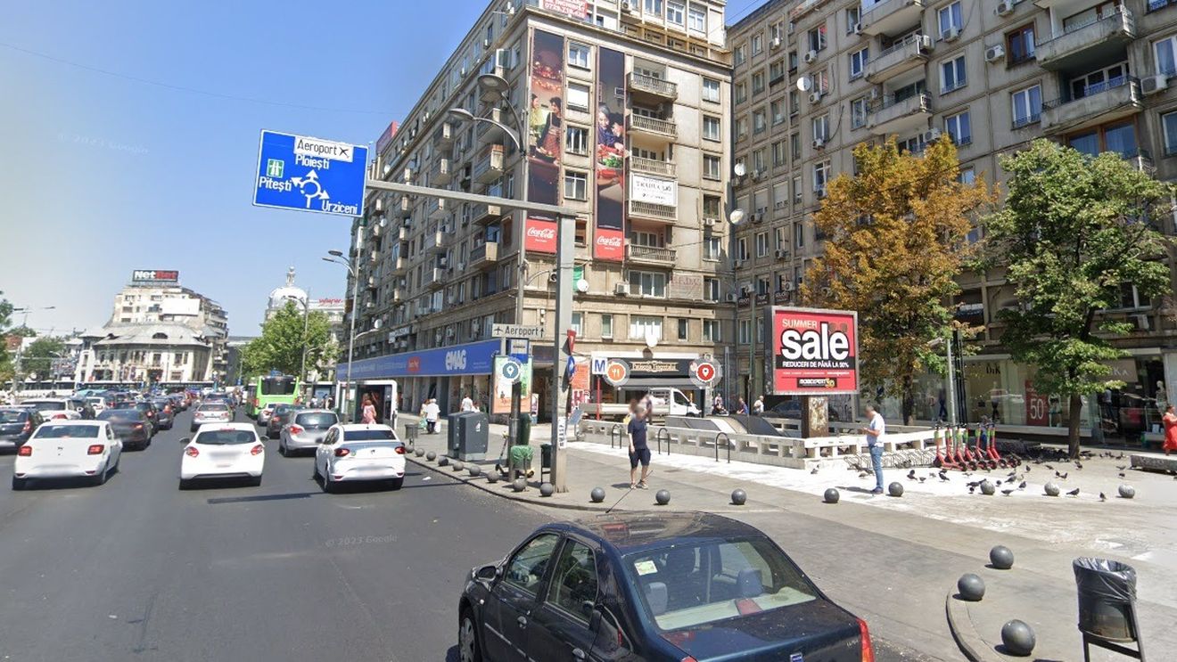 Spaţiul fostului magazin Eva din centrul Capitalei, vândut cu 8 milioane de euro către un investitor local