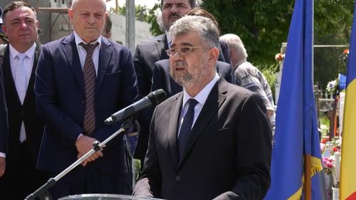 VIDEO Ciolacu, huiduit de sindicaliștii din Educație, la Buzău / Sindicalist, către liderul PSD: „Mi-e rușine că am fost coleg cu tine. Mincinosule”