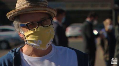 Cozi la secțiile de vot din Minnesota, unde americanii au început deja să îşi voteze viitorul preşedinte