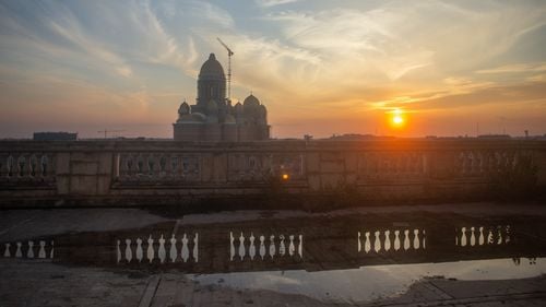 Patriarhia Română interzice accesul presei în Catedrala Națională la evenimentul de sfințire a picturii, jurnaliștii vor sta într-un țarc în afara clădirii / Catedrala a fost construită cu zeci de milioane de euro din fonduri publice