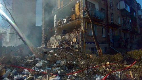 VIDEO Forțele ruse au bombardat un cartier rezidențial din Kiev, a anunțat administrația capitalei